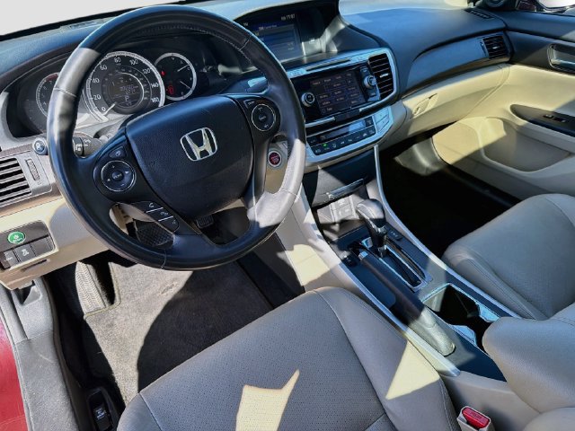 Used 2015 Honda Accord EX-L image 9