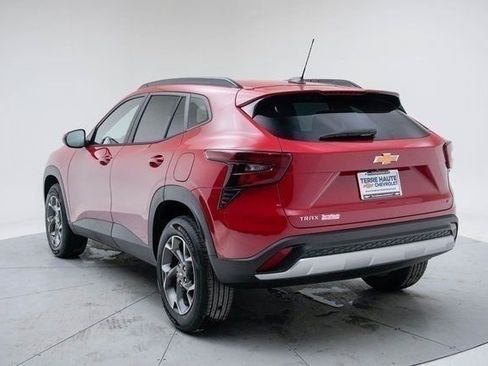 New 2026 Chevrolet Trax LT image 4