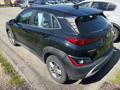Used 2023 Hyundai Kona SE w/ Cargo Package AWD/4WD image 3