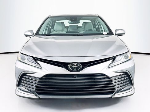 Used 2023 Toyota Camry XLE w/ Navigation Package image 2