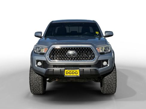 Used 2018 Toyota Tacoma TRD Off-Road image 8