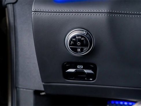 Used 2022 Mercedes-Benz SL 63 AMG 4MATIC w/ AMG Aerodynamic Package image 33