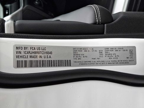 New 2026 Jeep Grand Cherokee Limited w/ Limited Altitude Package AWD/4WD image 19