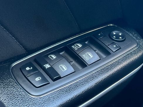 Used 2023 Dodge Charger SXT RWD image 14