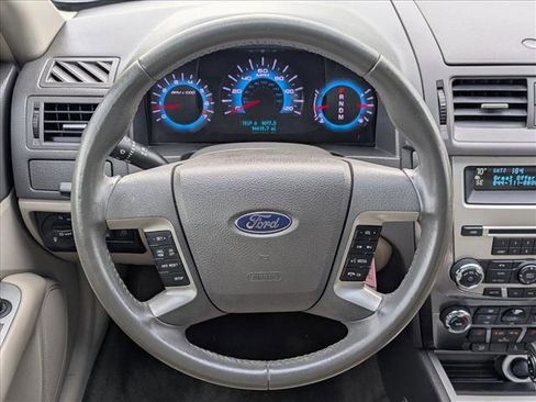 Used 2011 Ford Fusion SEL image 10