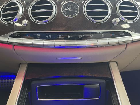 Used 2020 Mercedes-Benz S 560 Sedan image 30