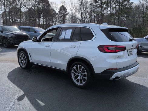 Certified 2022 BMW X5 sDrive40i image 8