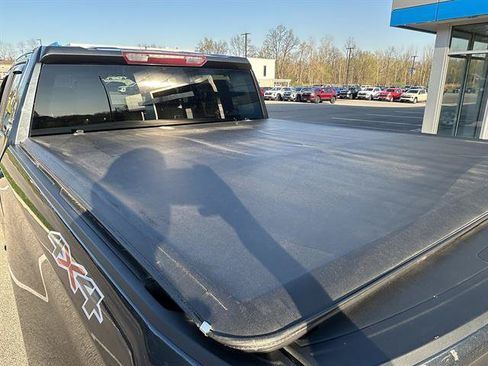 Used 2021 Chevrolet Silverado 1500 LT AWD/4WD image 34