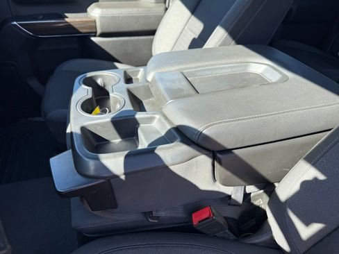 Used 2022 Chevrolet Silverado 2500 LT w/ Convenience Package image 36