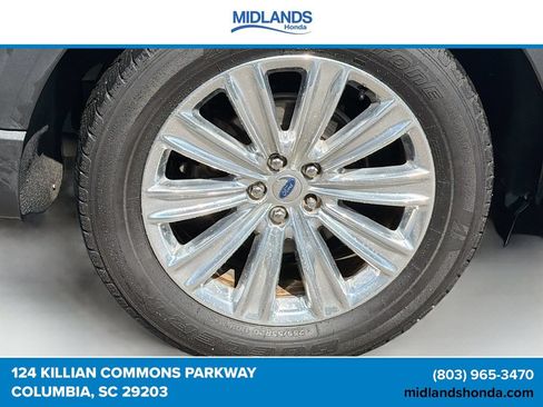 Used 2022 Ford Explorer Limited w/ Equipment Group 301A RWD image 8