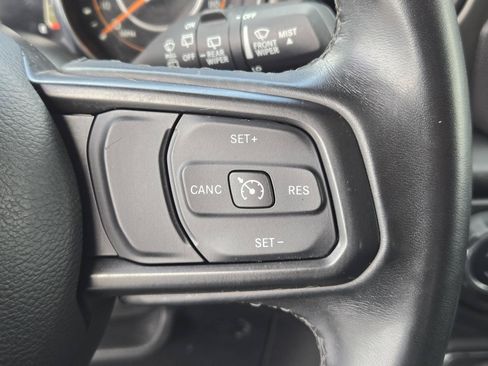 Used 2021 Jeep Wrangler Sport AWD/4WD image 18