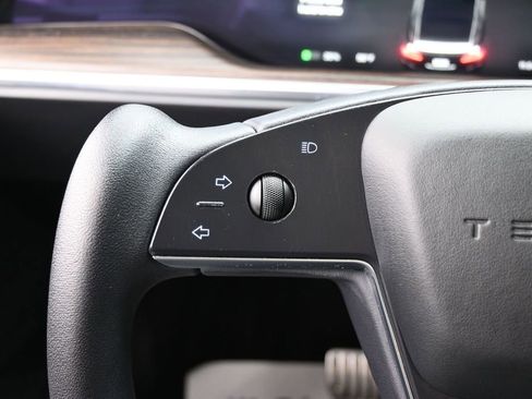 Used 2023 Tesla Model X AWD/4WD image 18