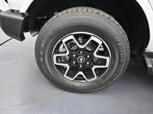 New 2026 Ford Bronco Outer Banks AWD/4WD image 35