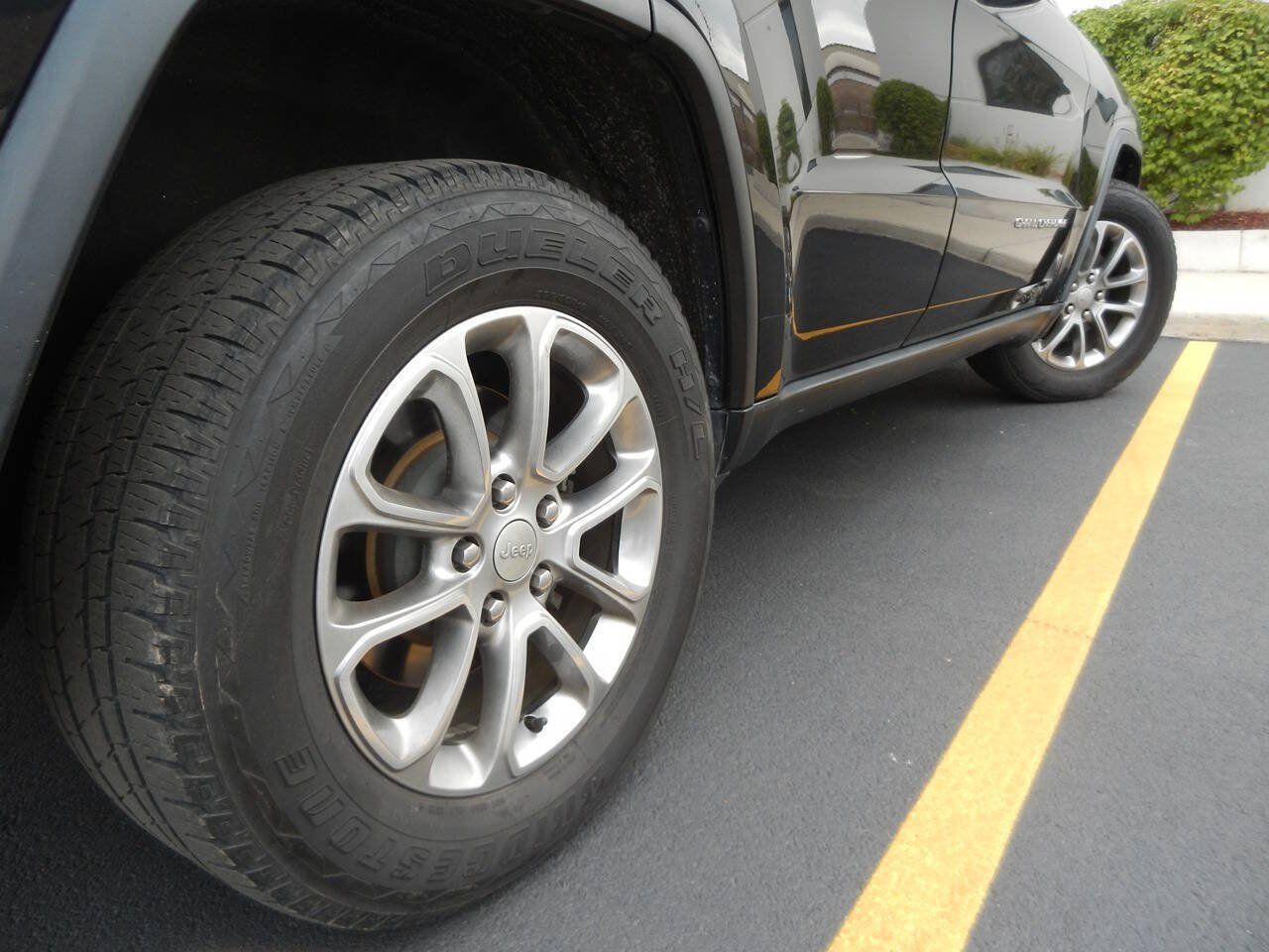 Used 2015 Jeep Grand Cherokee Limited w/ Luxury Group II AWD/4WD image 20