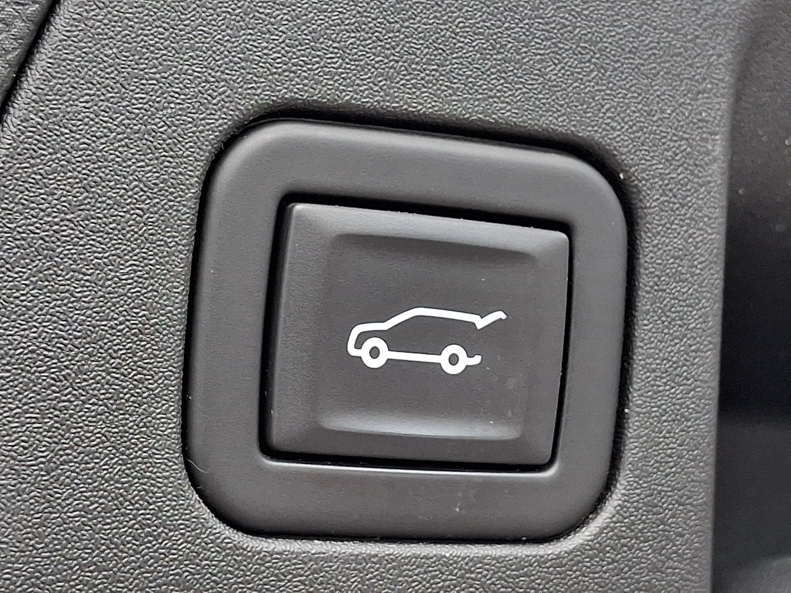 Used 2023 Buick Envision Avenir AWD/4WD image 29