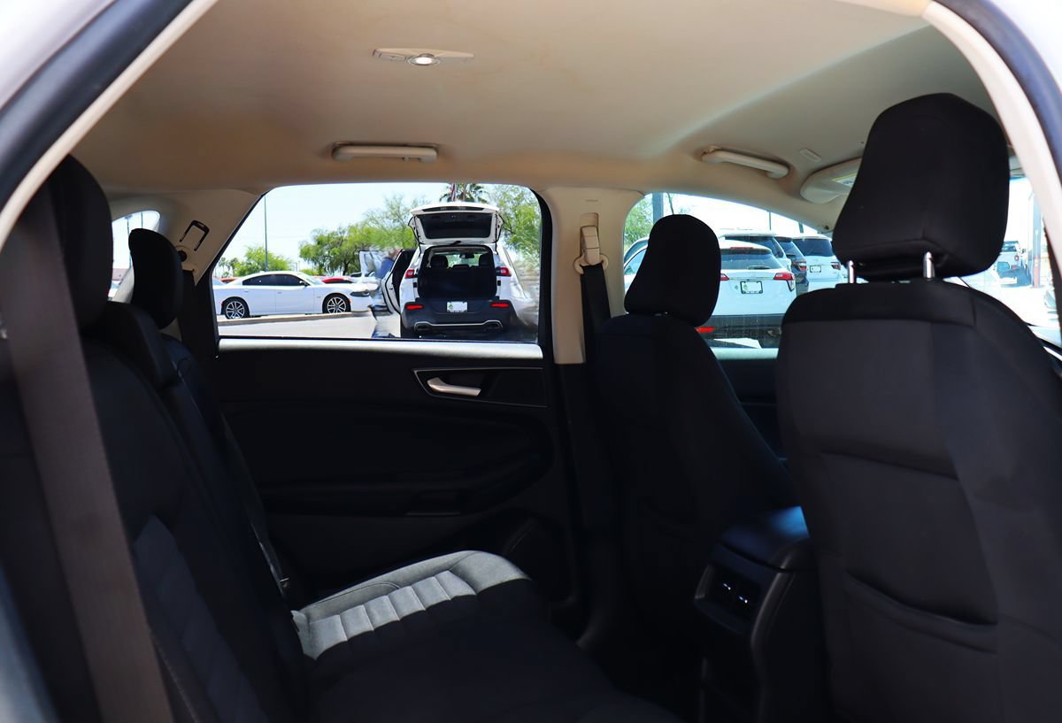 Used 2021 Ford Edge SE FWD image 28