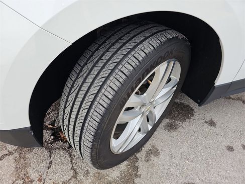 Used 2019 Chevrolet Equinox Premier image 35