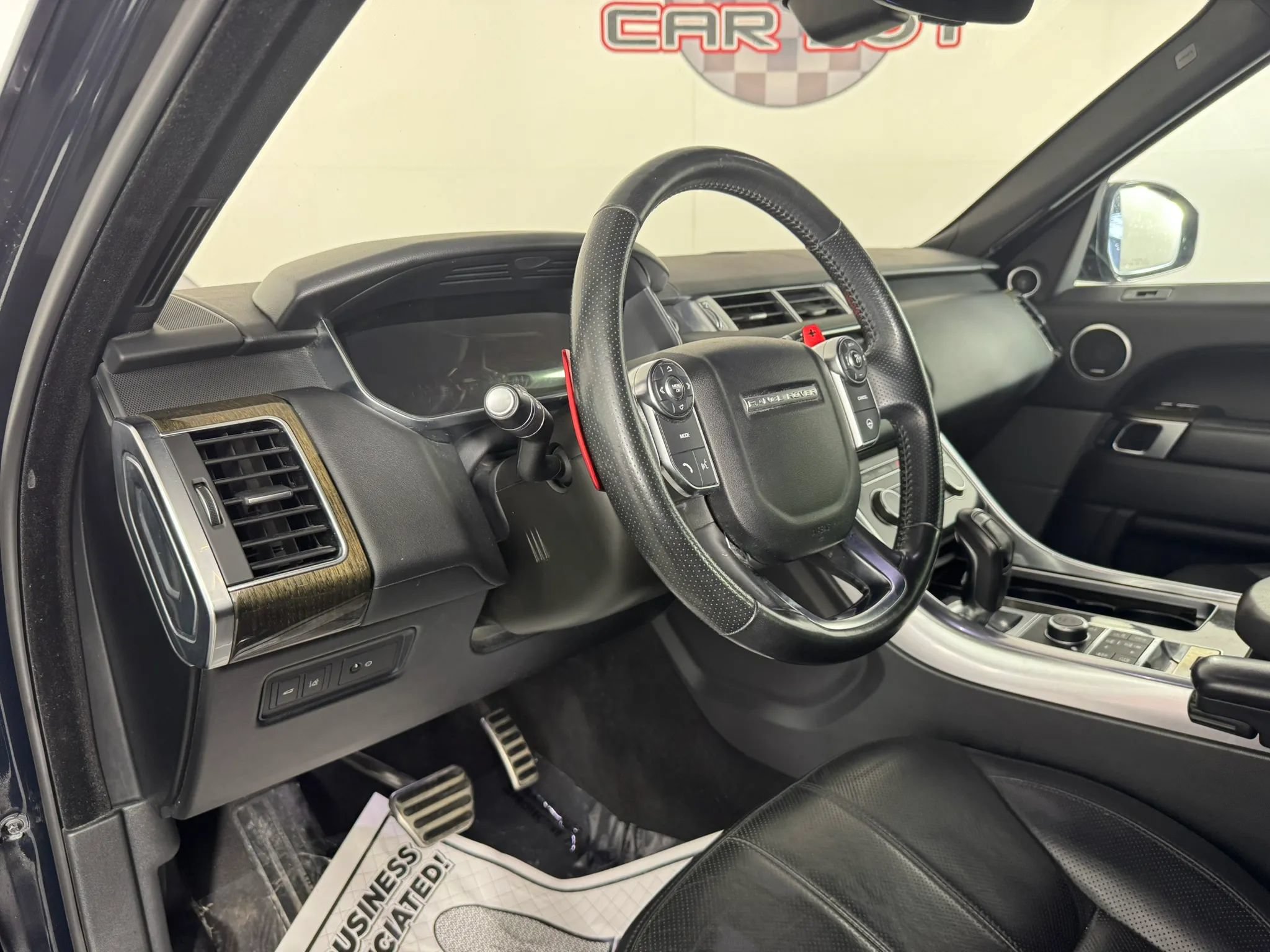 Used 2017 Land Rover Range Rover Sport Supercharged AWD/4WD image 10