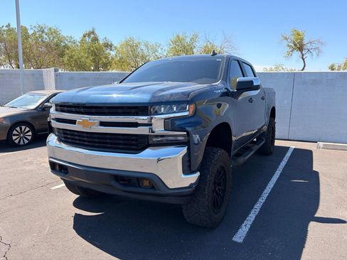 Used 2020 Chevrolet Silverado 1500 LT w/ All-Star Edition AWD/4WD image 2