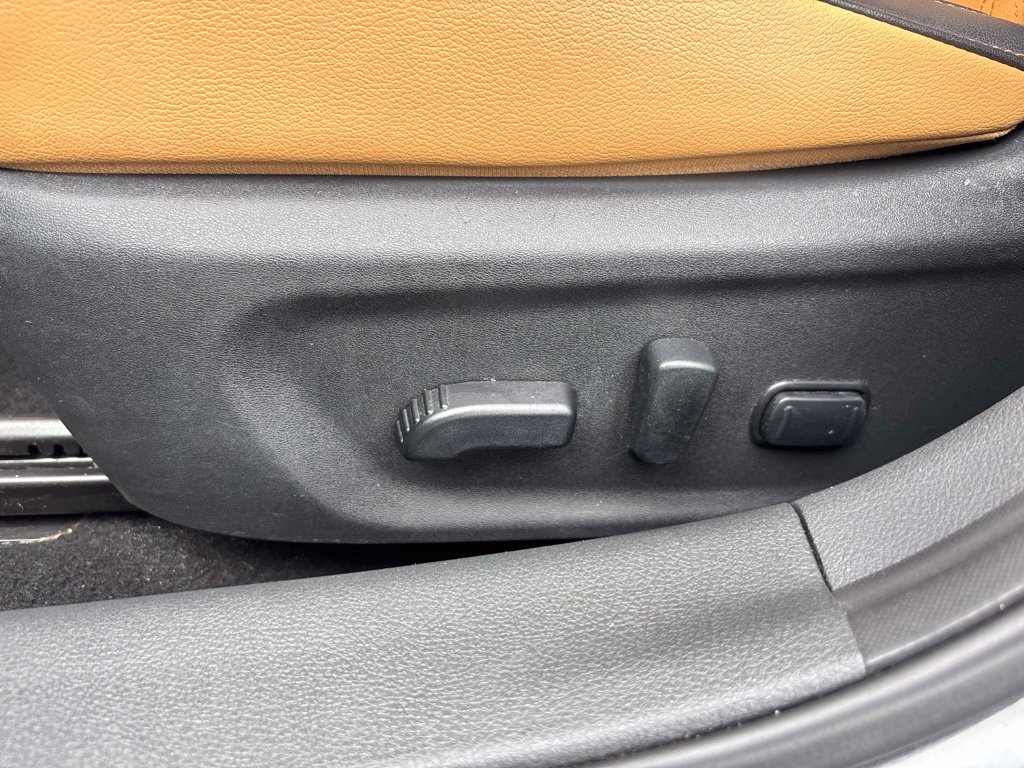 Used 2021 Nissan Sentra SV w/ SV Premium Package FWD image 13
