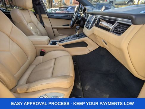 Used 2018 Porsche Macan image 12