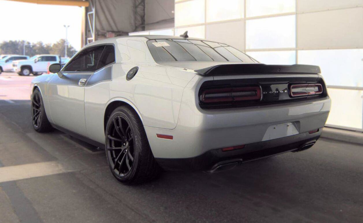 Used 2022 Dodge Challenger R/T w/ T/A Package RWD image 17