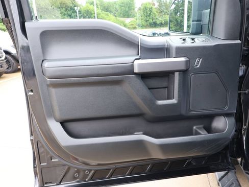 Used 2020 Ford F150 XLT w/ Equipment Group 302A Luxury AWD/4WD image 11