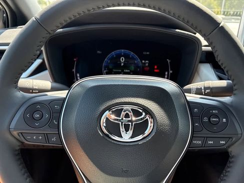 Used 2025 Toyota Corolla FX image 16