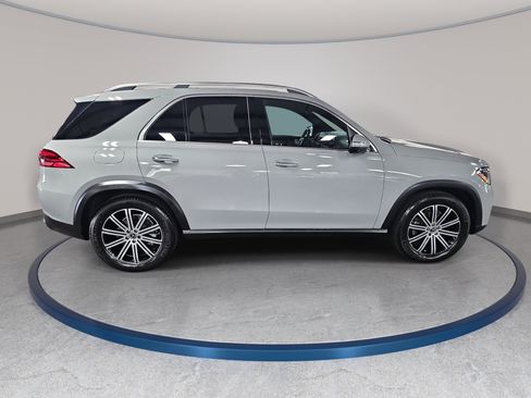 Used 2024 Mercedes-Benz GLE 350 4MATIC image 4