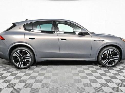 New 2025 Maserati Grecale Folgore image 23