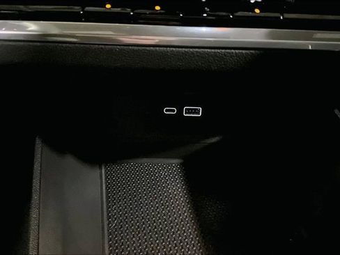 Used 2026 Chevrolet Equinox LT image 24