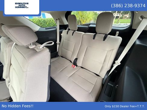 Used 2020 Ford Explorer 4WD w/ Class III Trailer Tow Package image 12