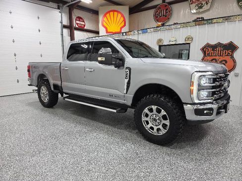 Used 2023 Ford F250 Lariat w/ Chrome Package AWD/4WD image 5