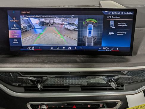 Used 2025 BMW X5 xDrive50e w/ Premium Package image 23