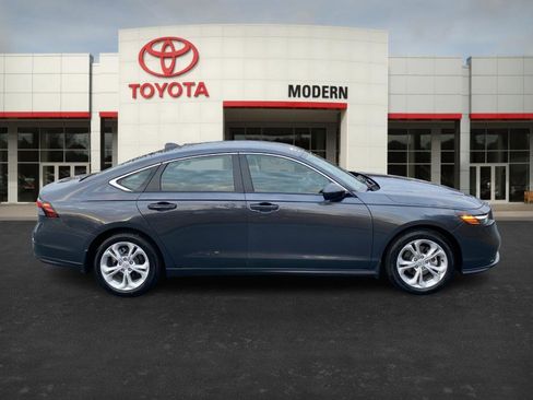 Used 2025 Honda Accord LX image 4