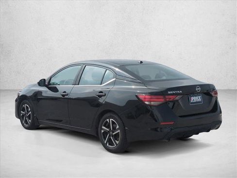 Used 2024 Nissan Sentra SV image 8