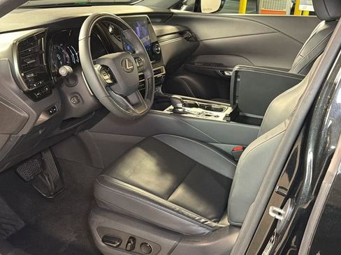 Certified 2023 Lexus RX 350 Premium w/ Accessory Package image 27