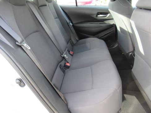 Used 2020 Toyota Corolla LE image 27