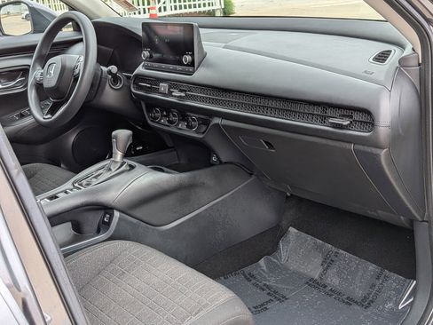 Used 2023 Honda HR-V LX image 27
