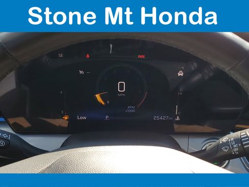 Used 2025 Chevrolet Trax LT w/ LT Convenience Package image 26