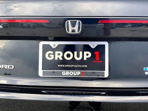 Used 2024 Honda Accord Touring image 10