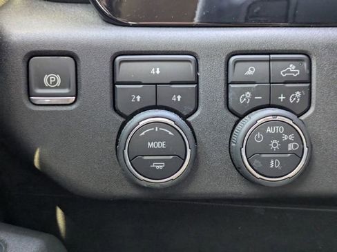 Certified 2025 Chevrolet Silverado 2500 LT w/ All Star Edition image 24