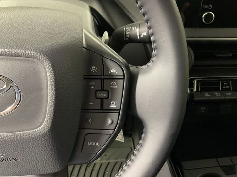 New 2026 Toyota Prius LE image 27