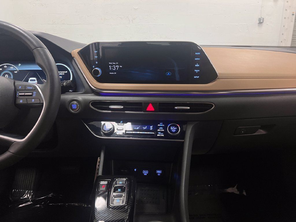 Used 2020 Hyundai Sonata Limited FWD image 20