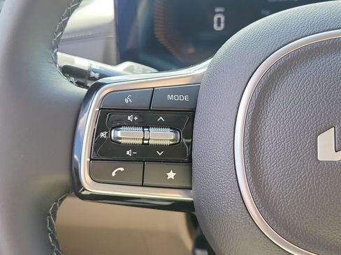 New 2026 Kia Carnival LXS image 24