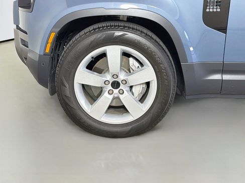 Certified 2026 Land Rover Defender 110 S AWD/4WD image 37