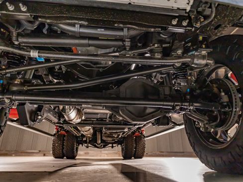 Used 2025 Ford F350 Platinum image 12