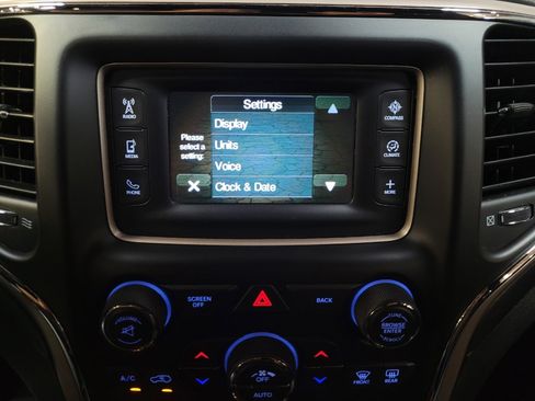 Used 2016 Jeep Grand Cherokee Laredo RWD image 25