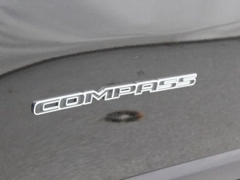 Used 2024 Jeep Compass Limited w/ Sun and Sound Group AWD/4WD image 28