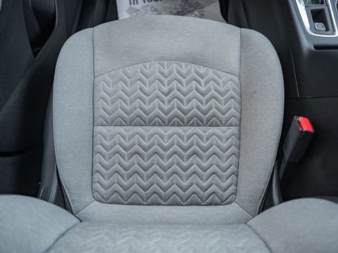 Used 2022 Chevrolet Equinox LS w/ LS Convenience Package image 31